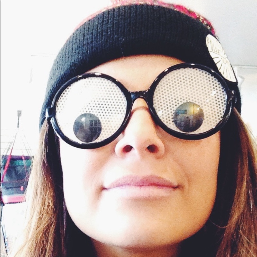 Meet your Posher, Danielle